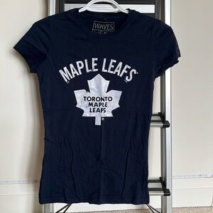 Ladies Maple Leafs t-shirt size S/P